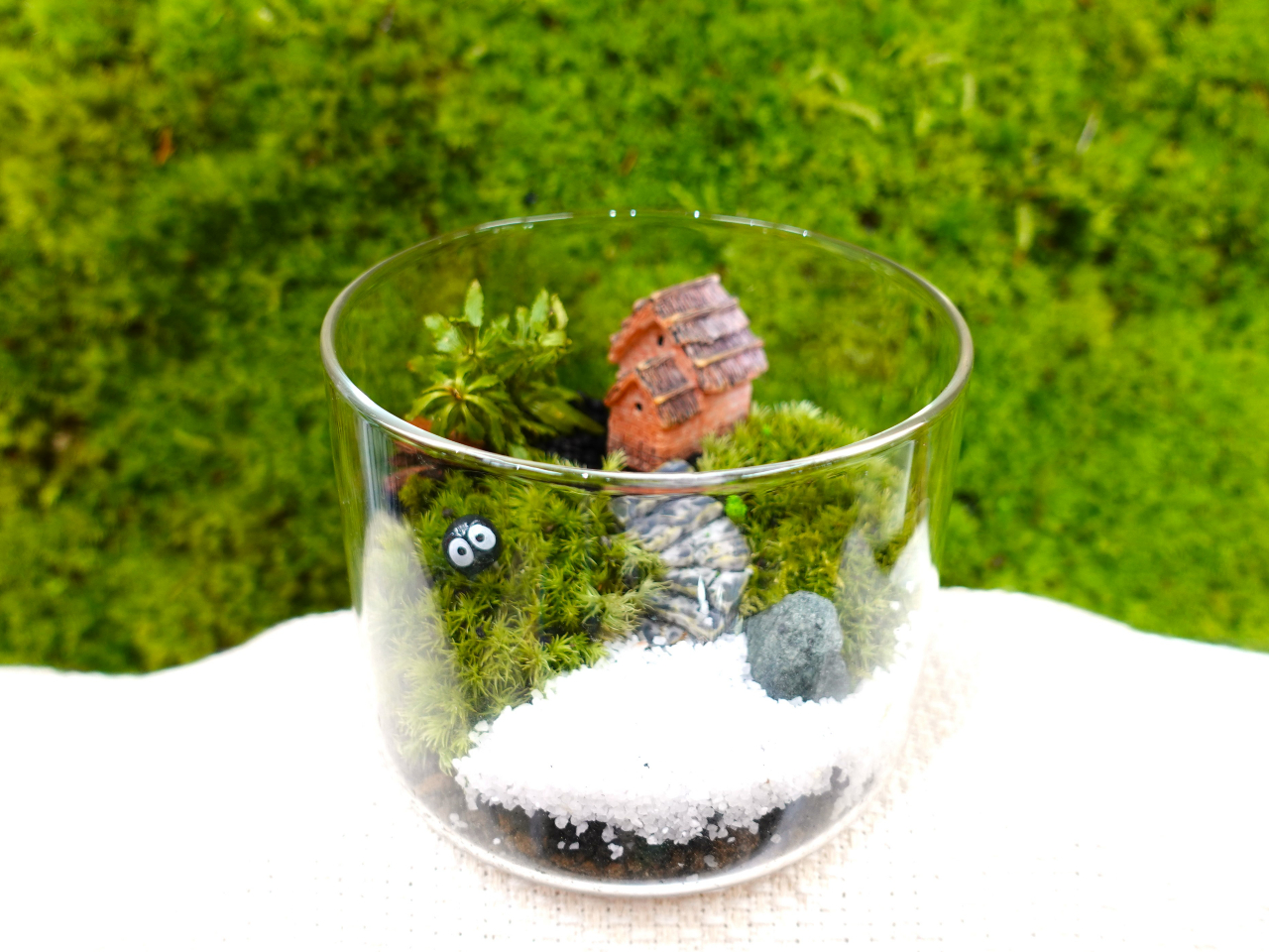 �y���T�C�Y�z10cm �~8cm �i���a�~�����j�̊�ɁA���荻�E�ہE�~�j�`���A4�����č�i�����܂��B������̒ǉ��͂P��+200�~�B