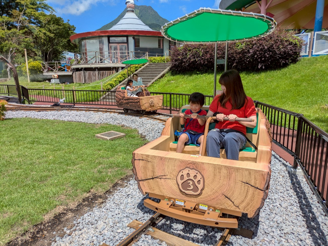 2025N7I[vIu񂮂gbRv o[𓮂ĐiI