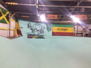 ガレージ bowl エリア