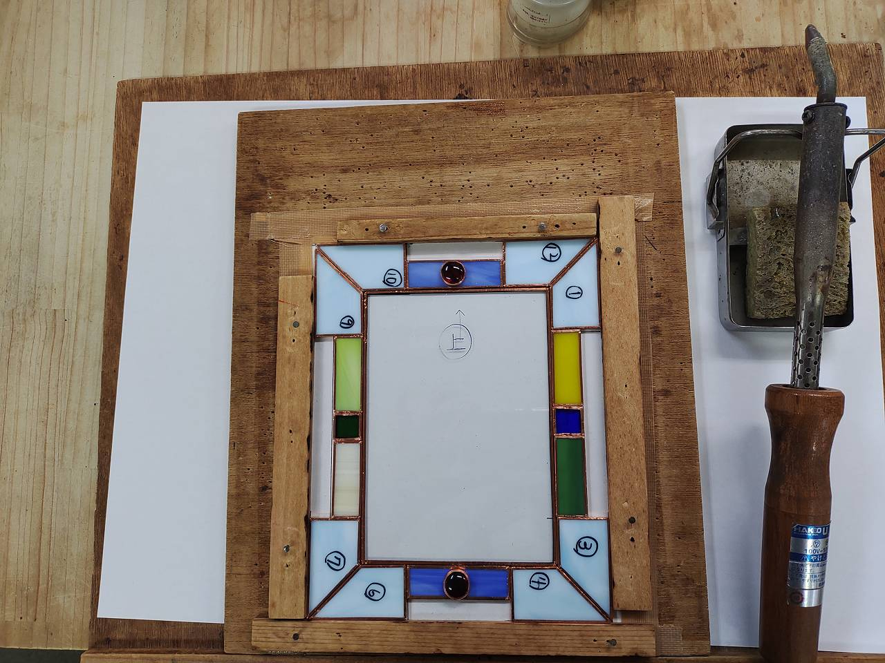 ؂KX̒fʂÃe[vāAn_t܂B