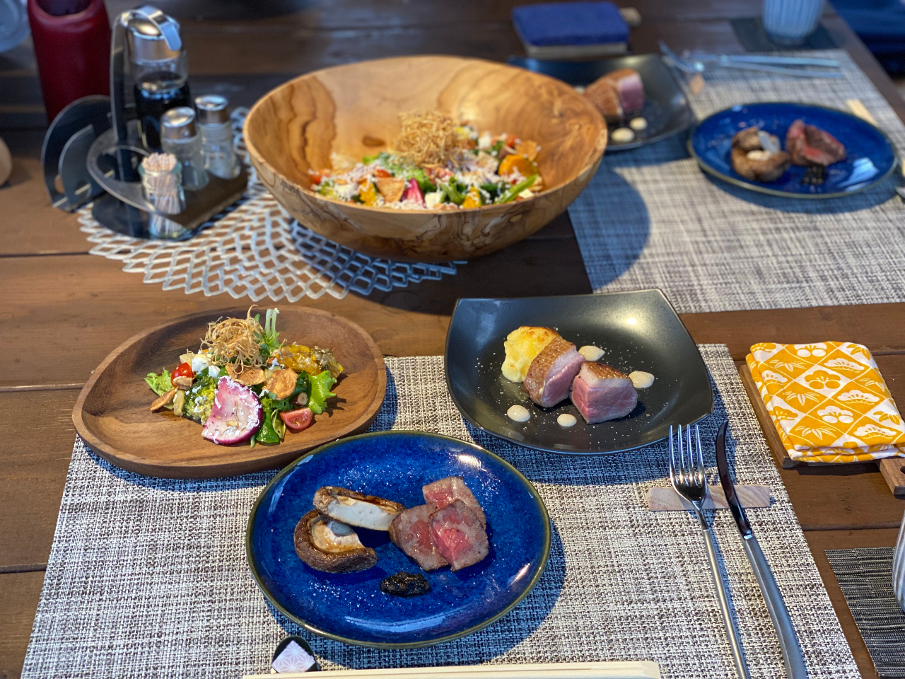 一日一組限定!!グランピングランチ【源泉かけ流しのミルクタンク露天風呂入浴付き】