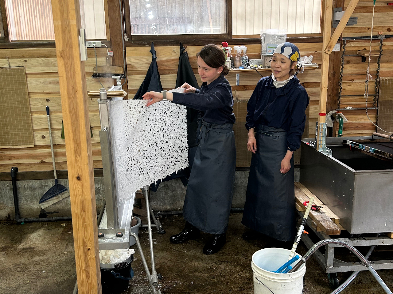 越前和紙,,RYOZO本格紙漉き1枚(プラン2)''ここだけ,,の金型落水紙or特