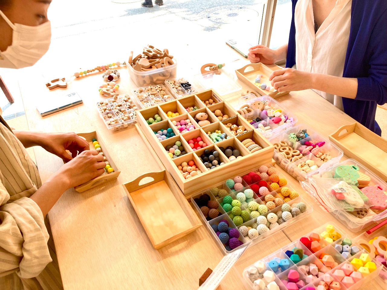 ���[�N�V���b�v�̗l�q