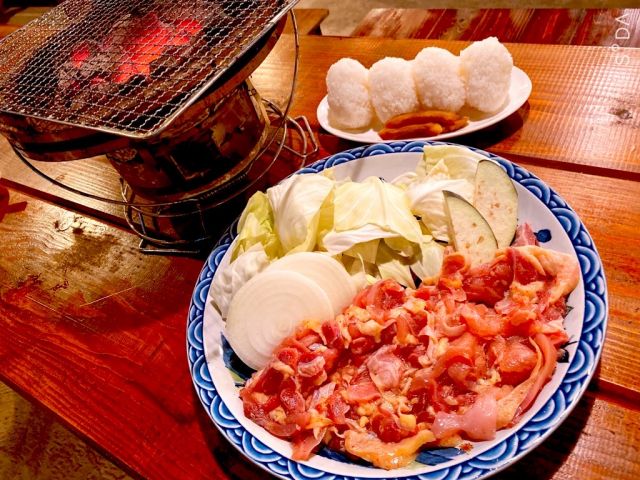 大人気の鶏の炭火焼きセット♪(写真は2人前)