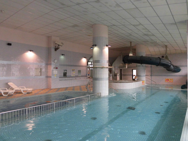 プールゾーン(水着エリア)