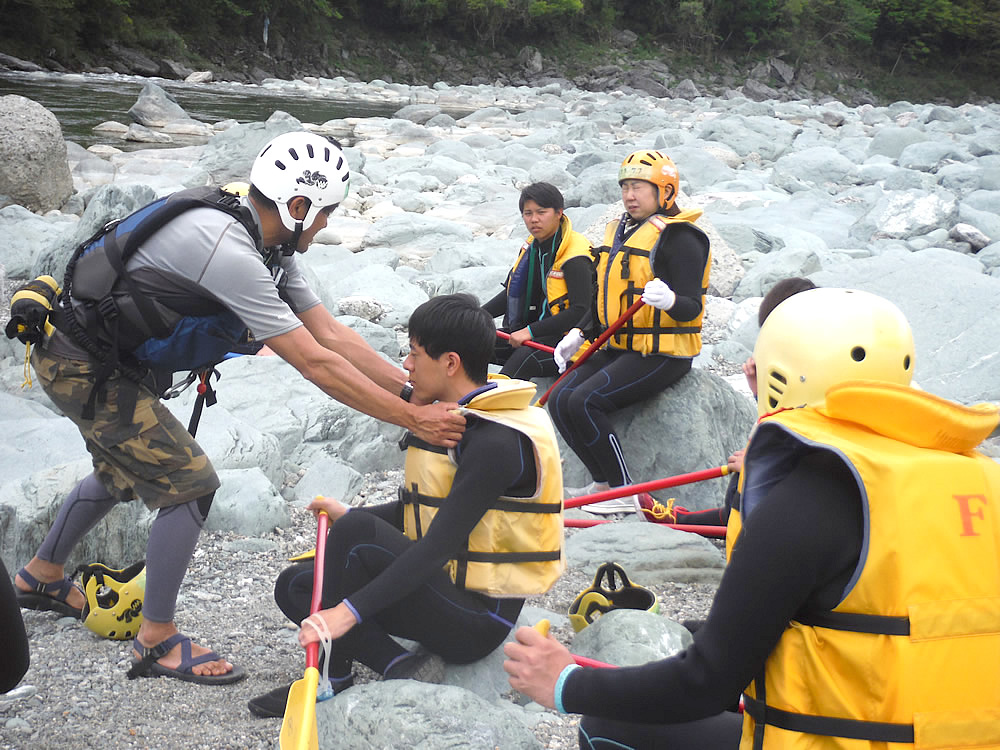 X^[gn_ֈړ́AKCh񂪂Ss܂̂ŕĂˁ