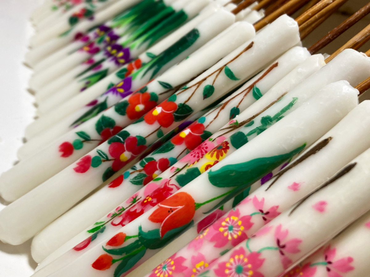 美しい絵蝋燭が店舗で購入できます