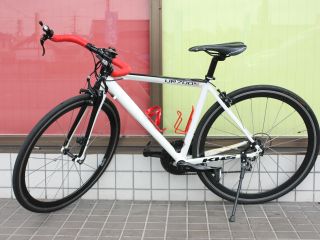 KHSのUR700 街乗りがしやすく気軽に乗れるロードバイクです