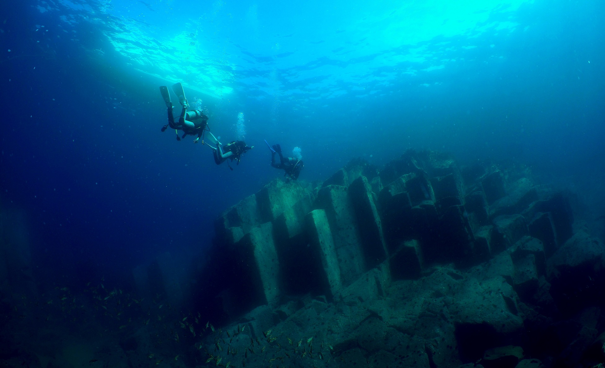 積丹ブルー 柱状節理