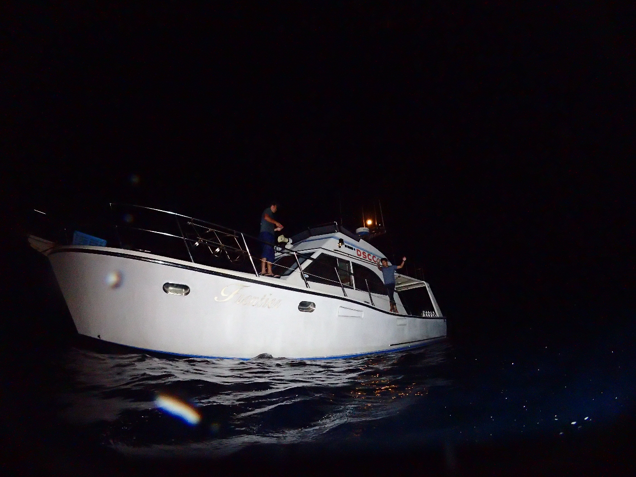 ボートでナイトできるのは沖縄アクアマリンだけ