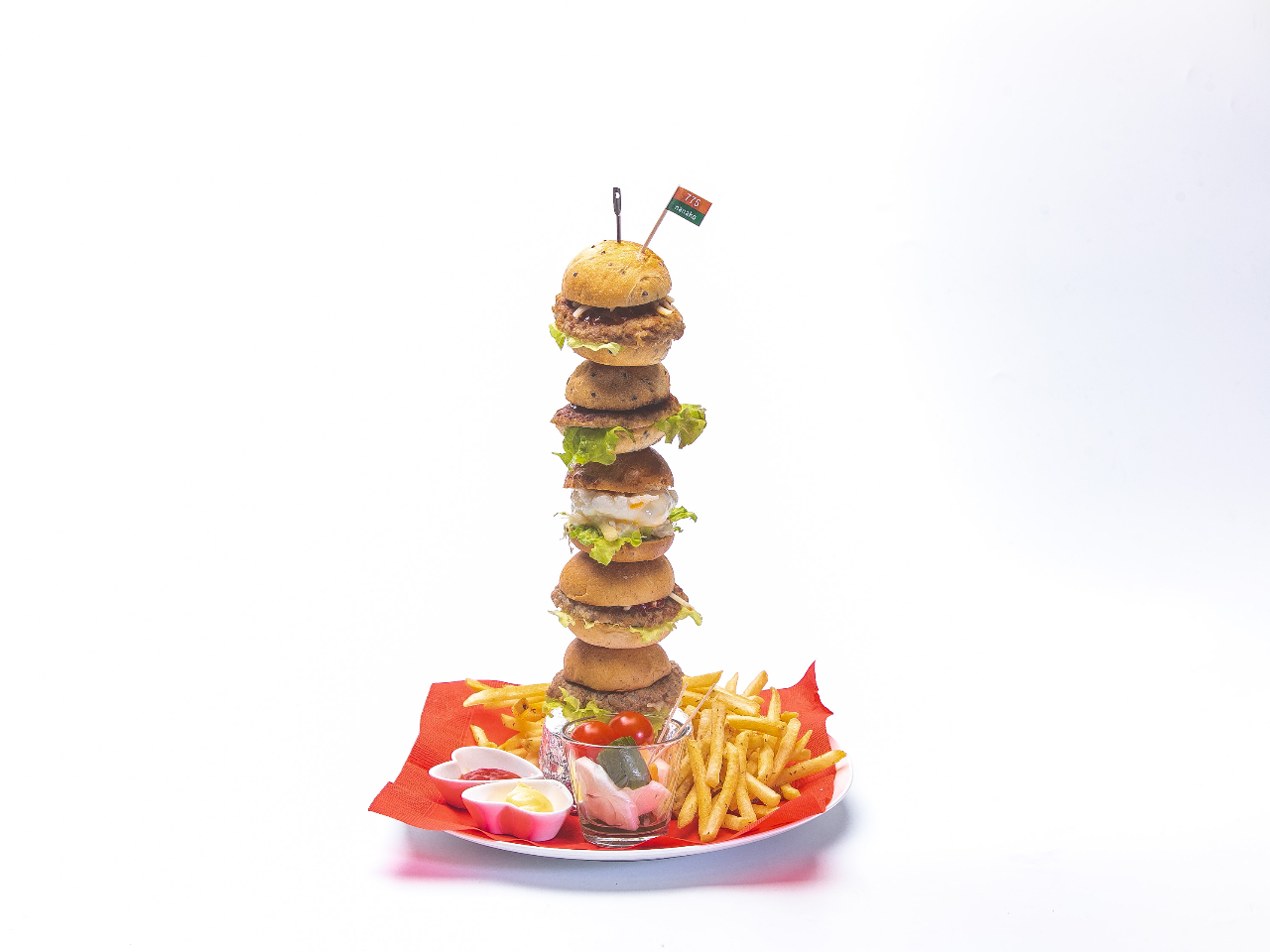 �u�f�n�q�n�@�a�t�q�f�d�q�v�ܘV�X�J�C�^���[�����`�[�t�ɂ����^���[�n���o�[�K�[�I�I