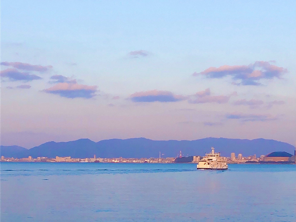 pz̎s̒߂ŷ݂ЂƂ