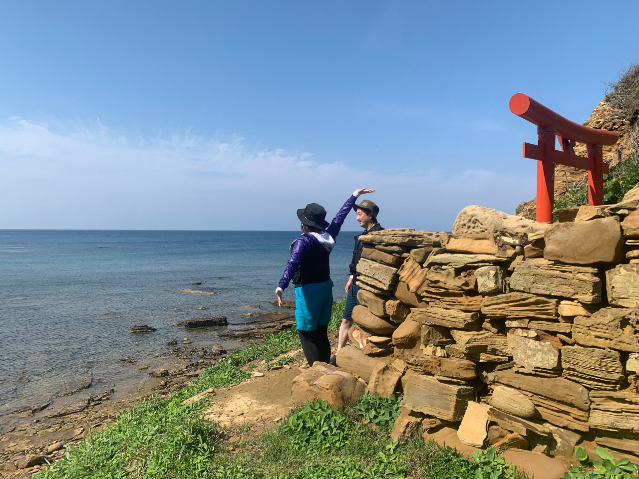 条件が整えば、海からしか見えない神社を見に行くことも!