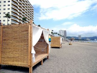 砂がつかない 日焼けしない 鴨川市前原海水浴場 ビーチボックス 大 タイプ レンタルプライベートスペース でオシャレに海を満喫 一般社団法人鴨川市観光協会 じゃらん遊び体験