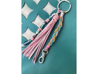 沖縄県 宜野湾 女性人気 特別感 貴方だけのオリジナル本革タッセルキーチャーム製作体験 30分 60分 おひとり様2700円 3タイプのデザインからお選び下さい Codejasmin Leather Craft Works じゃらん遊び体験