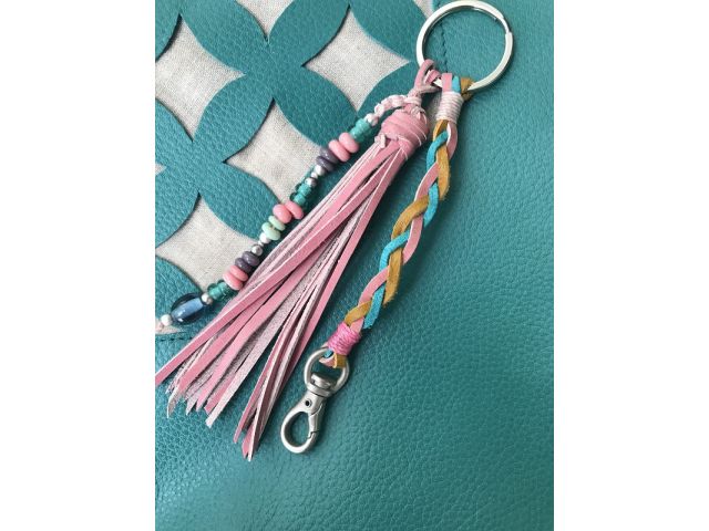 沖縄県 宜野湾 女性人気 特別感 貴方だけのオリジナル本革タッセルキーチャーム製作体験 30分 60分 おひとり様2700円 3タイプのデザインからお選び下さい Codejasmin Leather Craft Works じゃらん遊び体験 沖縄県 宜野湾 女性人気 特別感 貴方だけのオリジナル本革タッセルキーチャーム製作体験 30分 60分 おひとり様2700円 3タイプのデザインからお選び下さい Codejasmin Leather Craft Works じゃらん遊び体験