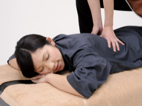 CłƉ܂̎{pŋɏ̃bNX̌EEB