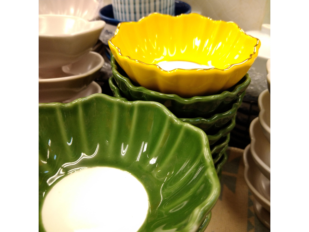 じゃらん限定＞◎1カゴ4,400円◎有田焼中心のOUTLET食器詰め放題