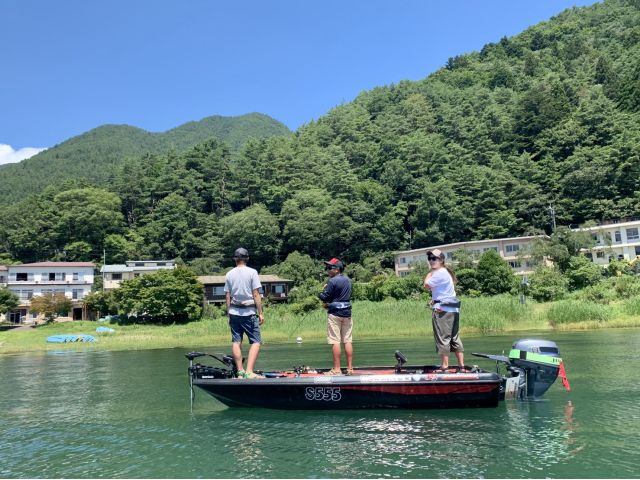 河口湖で気軽にボートフィッシング体験 ブラックバス釣り 2時間5000円 吉田 尚晃 河口湖フィッシングガイドサービス Fujisanbike 河口湖畔店 じゃらん遊び体験 河口湖で気軽にボートフィッシング体験 ブラックバス釣り 2時間5000円 吉田 尚晃 河口湖フィッシングガイドサービス Fujisanbike 河口湖畔店 じゃらん遊び体験