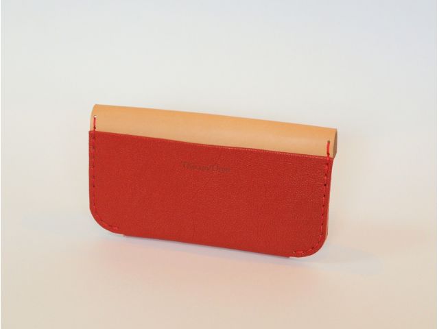 後ろにもポケットがついてます