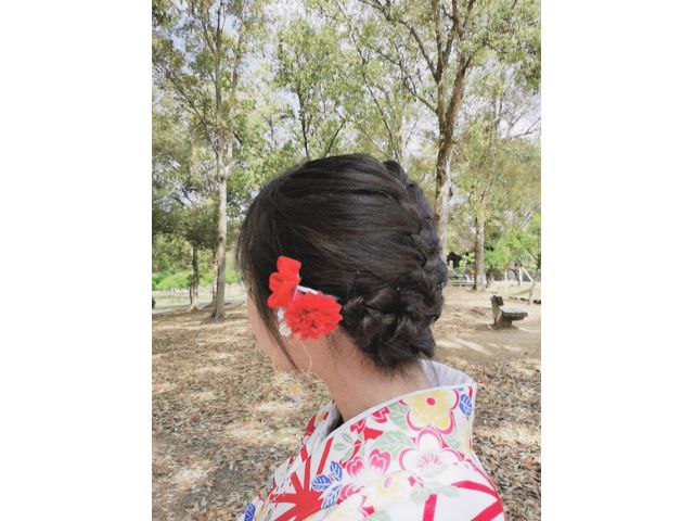 オプションのヘアセットで着物姿にピッタリな装いに。