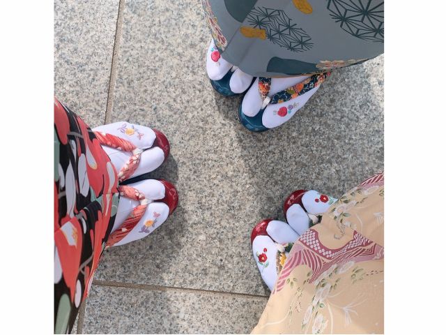 足元もおしゃれ。