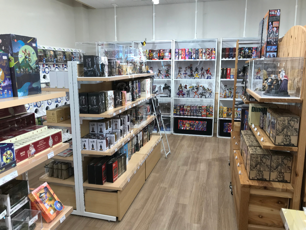 ̃~[WAVbvɂ́ACm̗lXȃtBMAK`K`AnYi̔̃~jR[i[o܂B