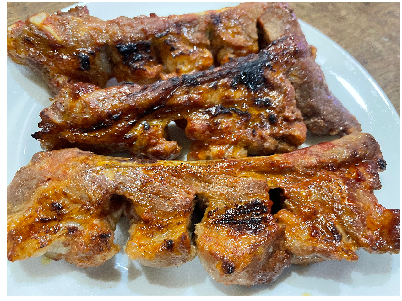 八幡平ポークのスペアーリブ・・・・骨の周りの旨さは格別です BBQの方の特別メニューです・・・スタッフにお尋ねください