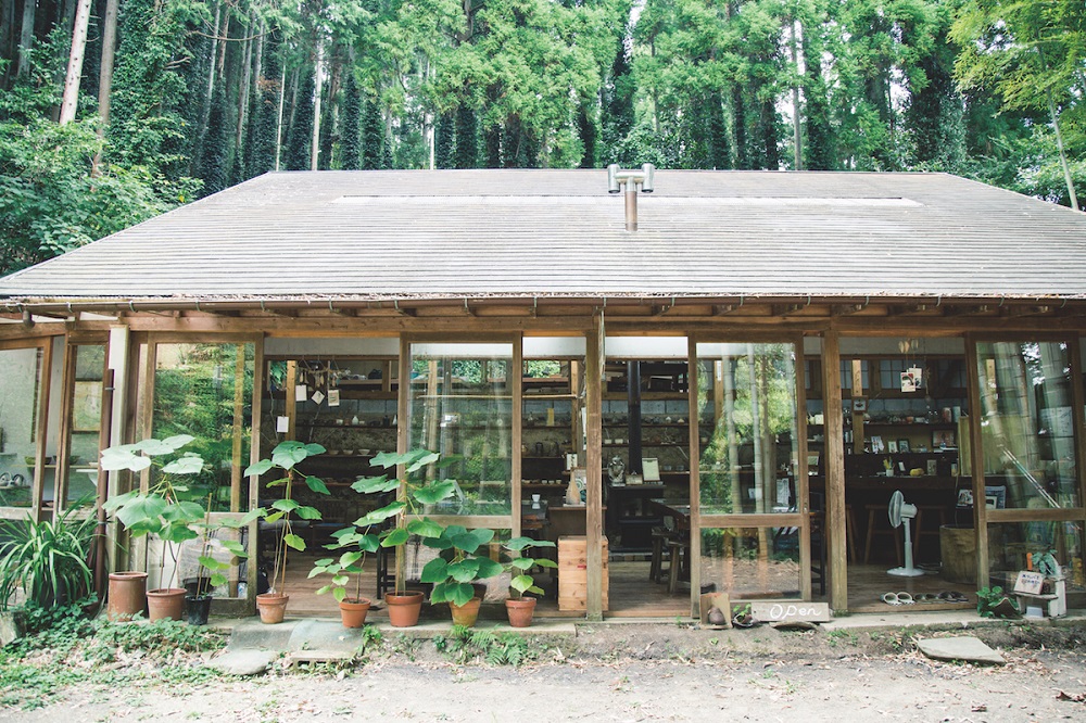 【鴨川・陶芸体験】笹谷窯独自の製法を体験★鴨川の大自然もお楽しみ頂けます!