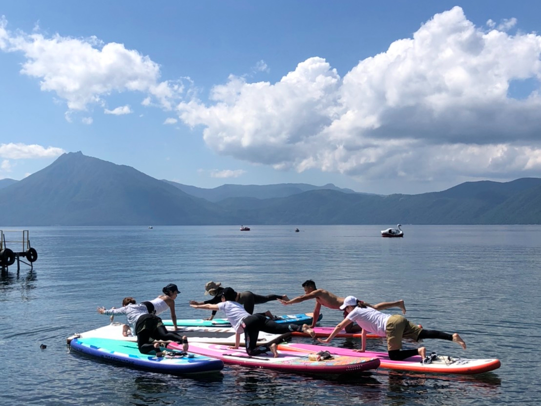 【湖の上でサップヨガ】北海道初!! SUPYOGA
