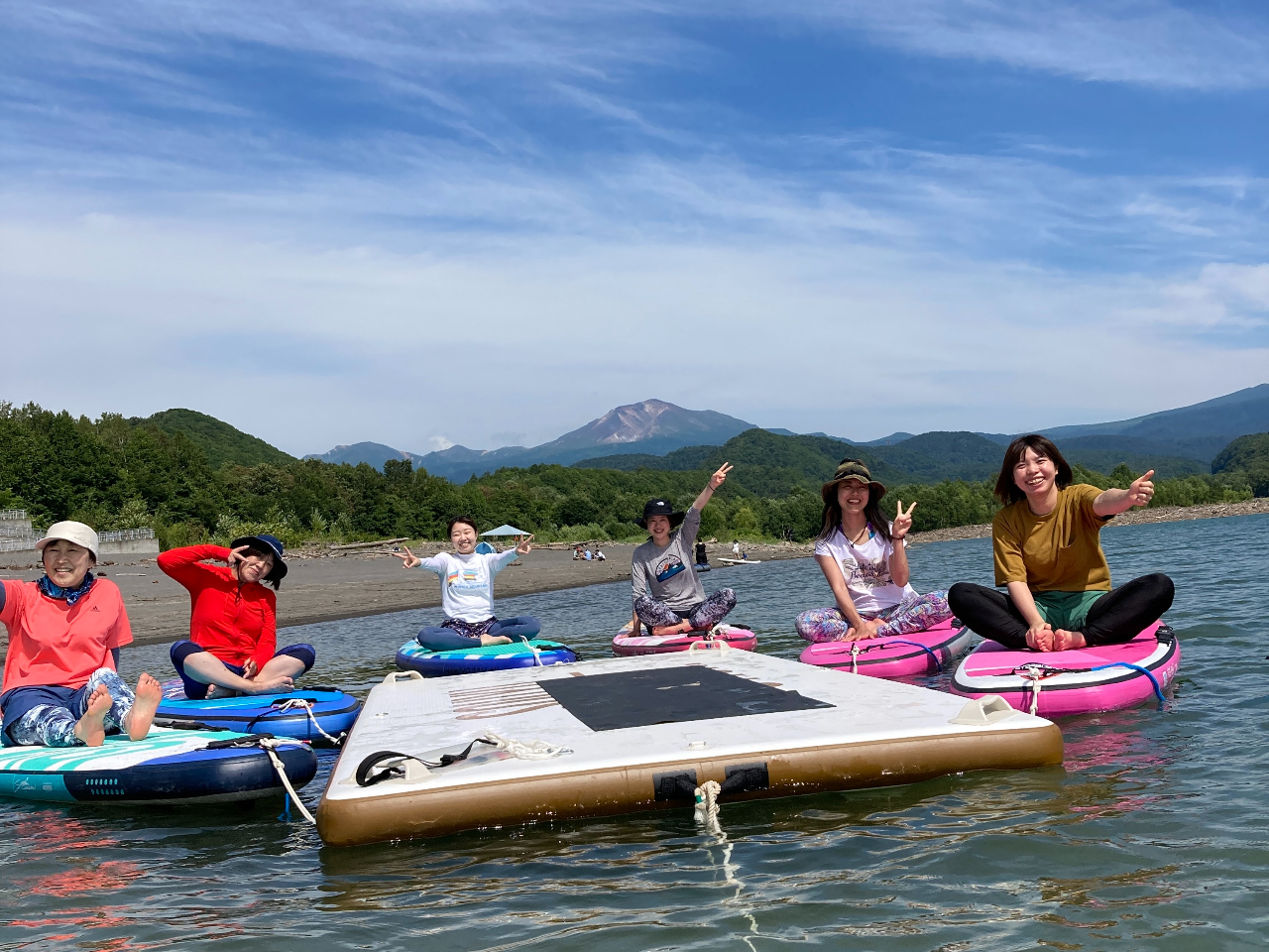 キラキラ光る湖面をのんびり水上散歩】サップクルージング ワンちゃん