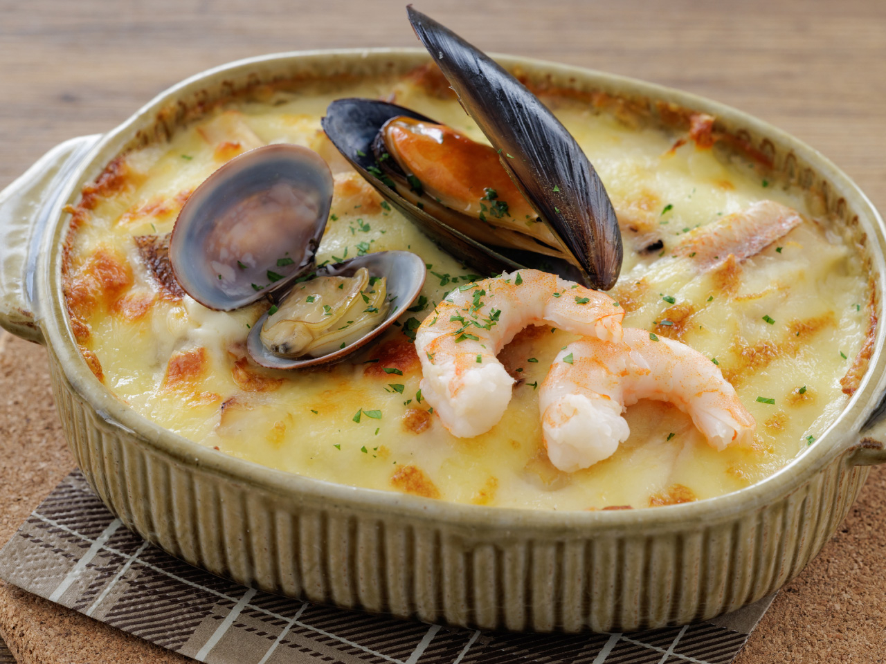 �I�ׂ郁�C�������F�V�[�t�[�h�̎|�݂��l�܂����u������Ղ�N���[���h���A�v