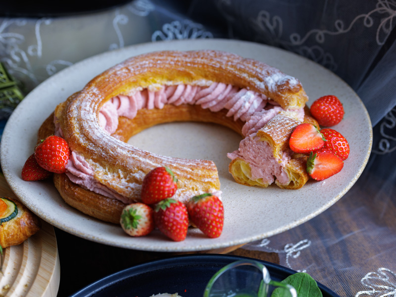 �X�C�[�c�������`�u�b�t�F�u���̋��� �V�F�t�Ɨ����郈�[���b�p�v�F�p���u���X�g�i�t�����X�j