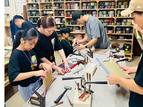 ɂ₩ɁA^ɍƒłBX^btJɋ܂B