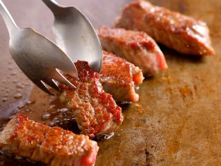 実演ステーキ(イメージ)