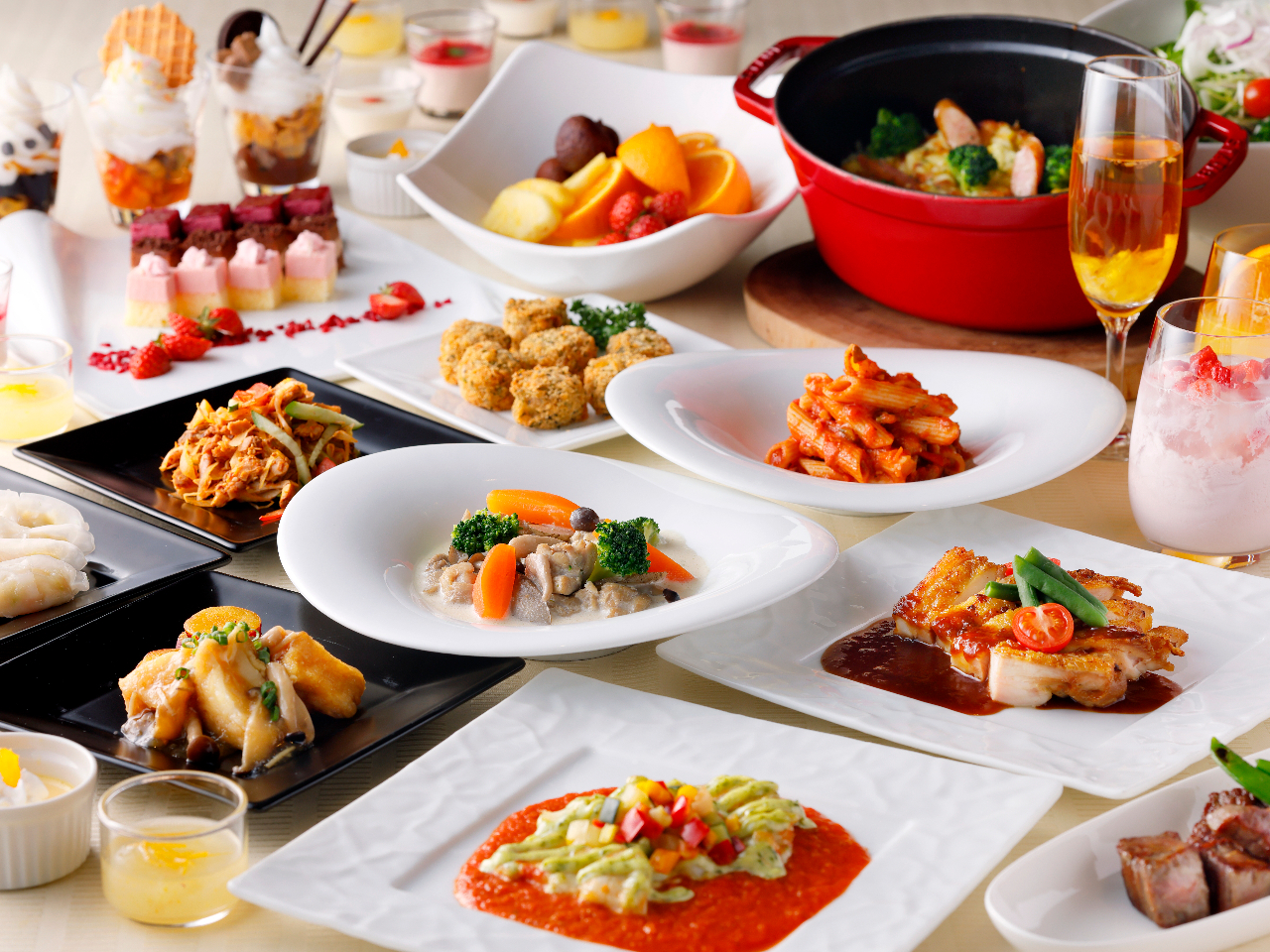 【ラーブル】2025年10月~平日ご予約 全50品&ソフトドリンク付ランチブッフ...