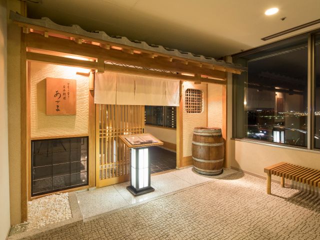 ホテルの中とは思えない 風情あるエントランス