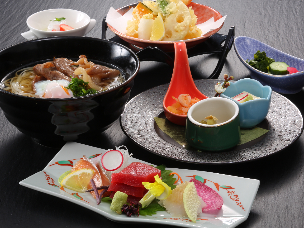 【日本料理あづま】ホテル最上階★ディナー 黒毛和牛肉うどん御膳 ☆夫婦、ビジネス...