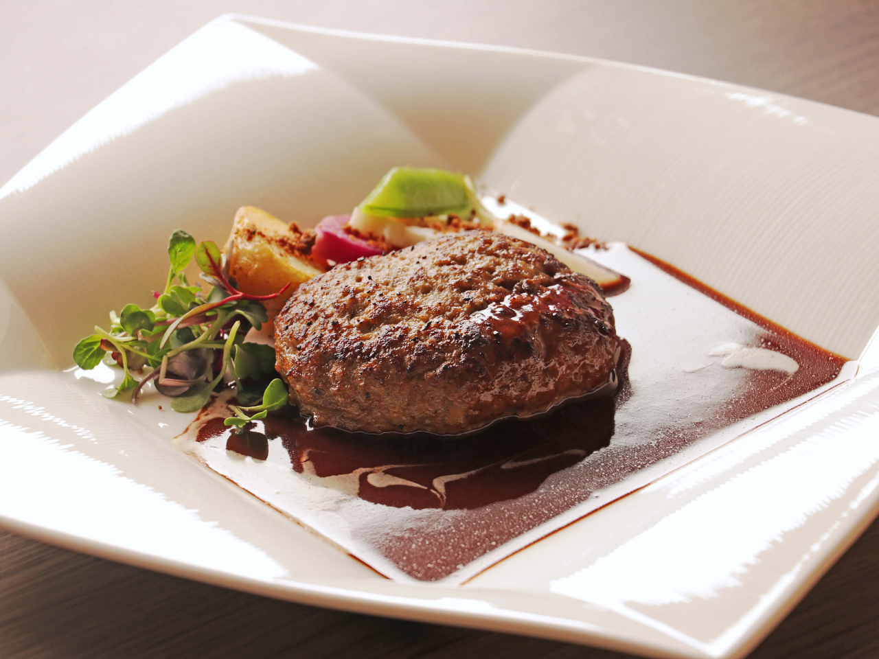 �I�ׂ郁�C���f�B�b�V�����u��B���ƃn�[�u�؂̃n���o�[�O�v