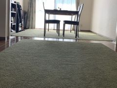 託児はありませんが子連れでも大丈夫です。 隣で遊ばせている間、自分の時間を楽しみましょう。