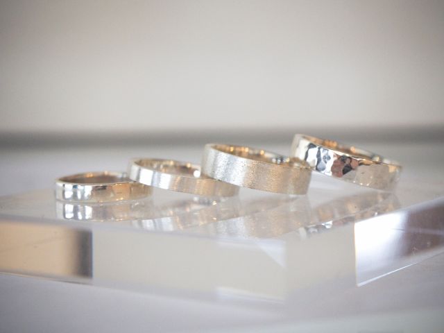 表面仕上げは4種類!左からポリッシュ・マット・グリッター・つちめ