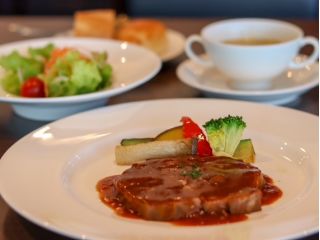 メニューは当日お選びいただけます。(洋食イメージ)