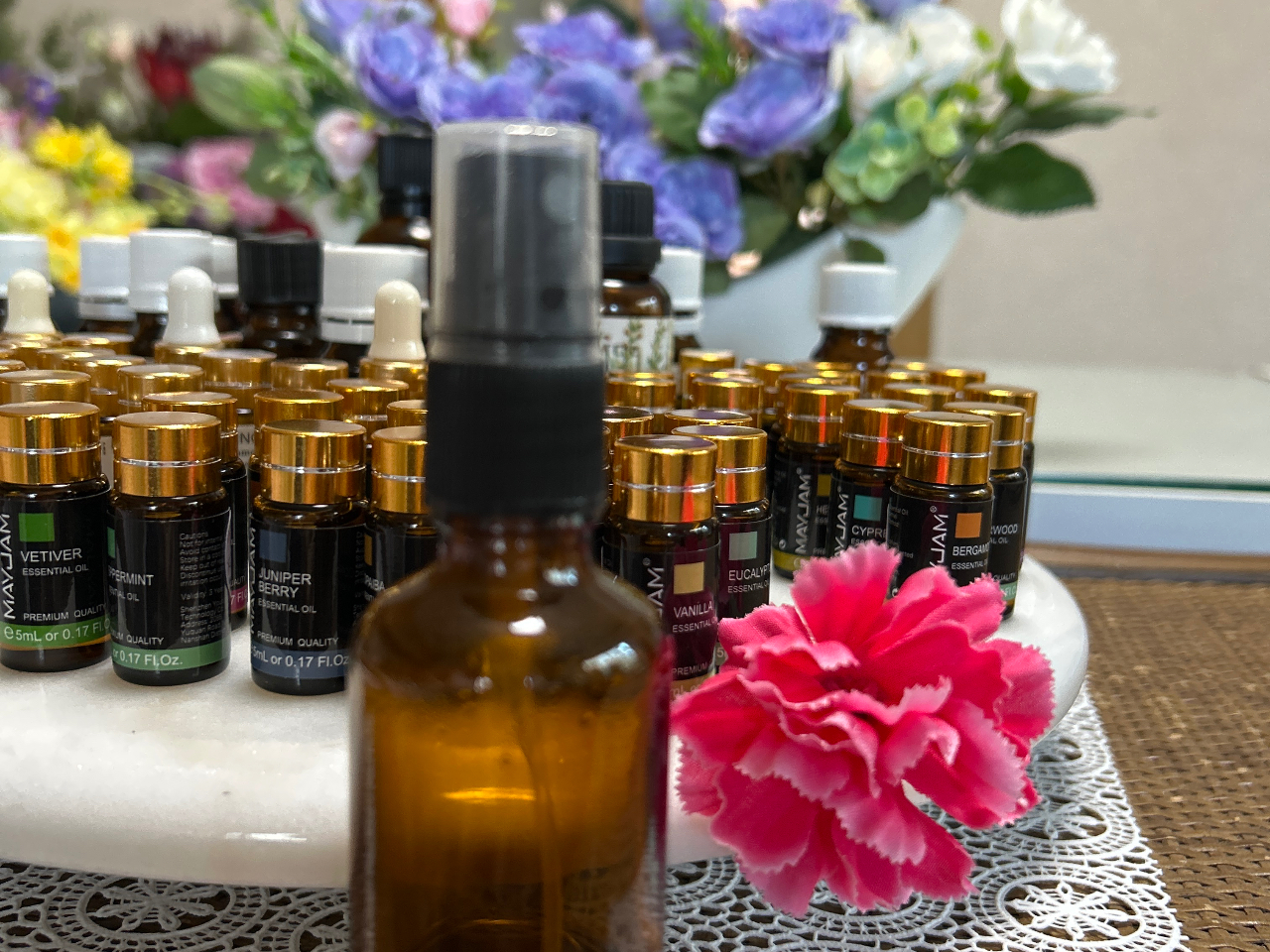 4月13日?5月11日までに母の日用の物をお作りになられた方には カーネーションを1本プレゼントしています 制作時にお知らせ下さいね