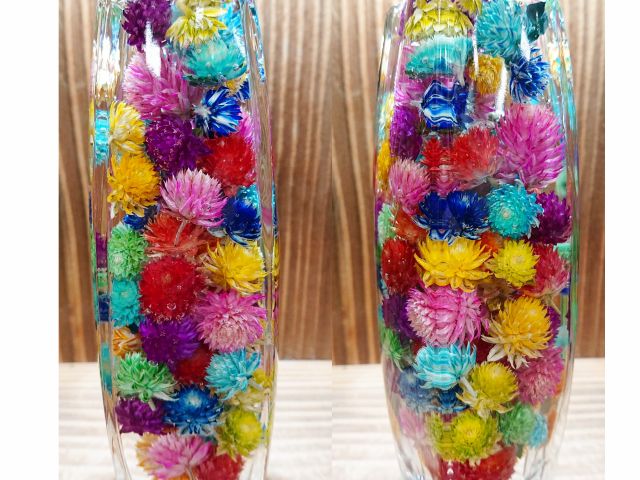 色染め千日紅のドライフラワーだけで作ってみたよ!