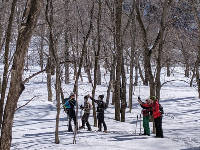 KChA~炱̐؁X̘byĂ܂B