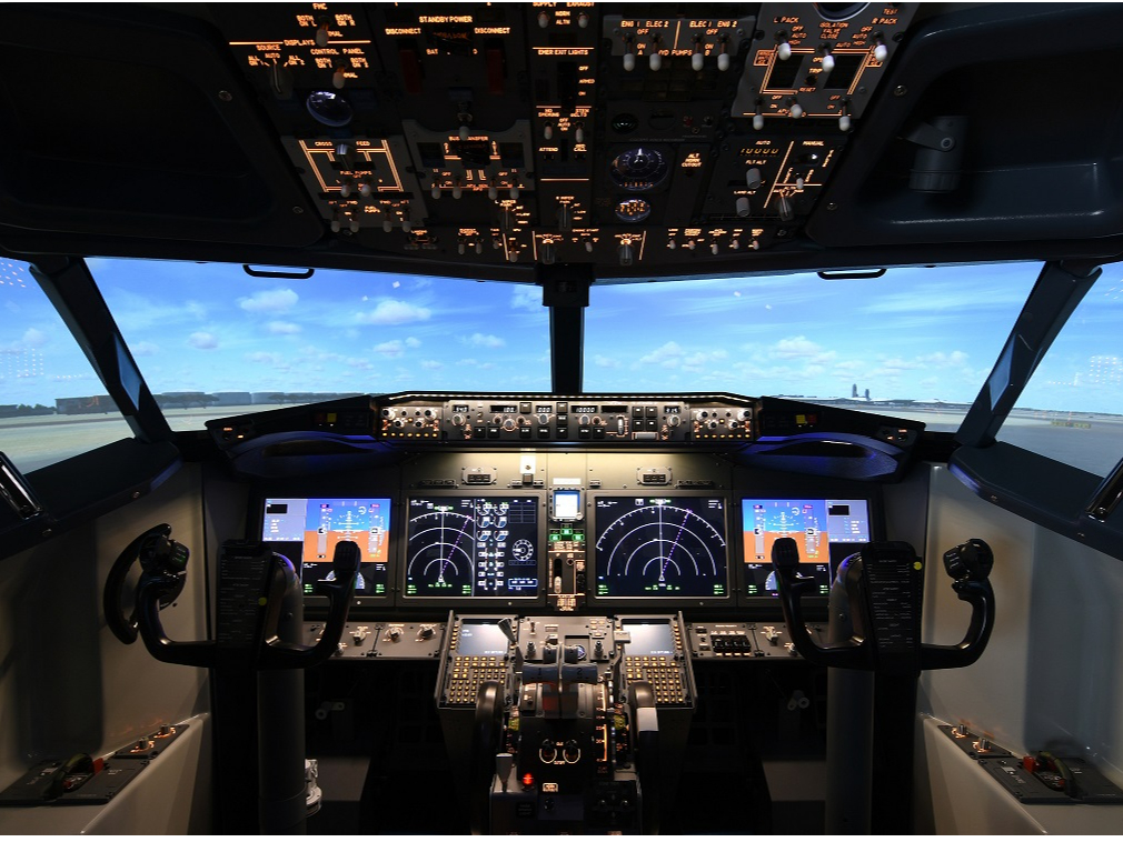 B737�V�~�����[�^�[�̌��@���L���E�����\��