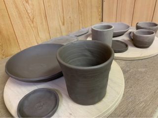 手びねりでの作品です。