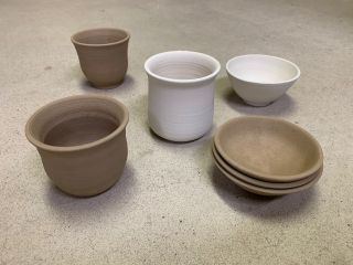 電動ろくろでの作品です。