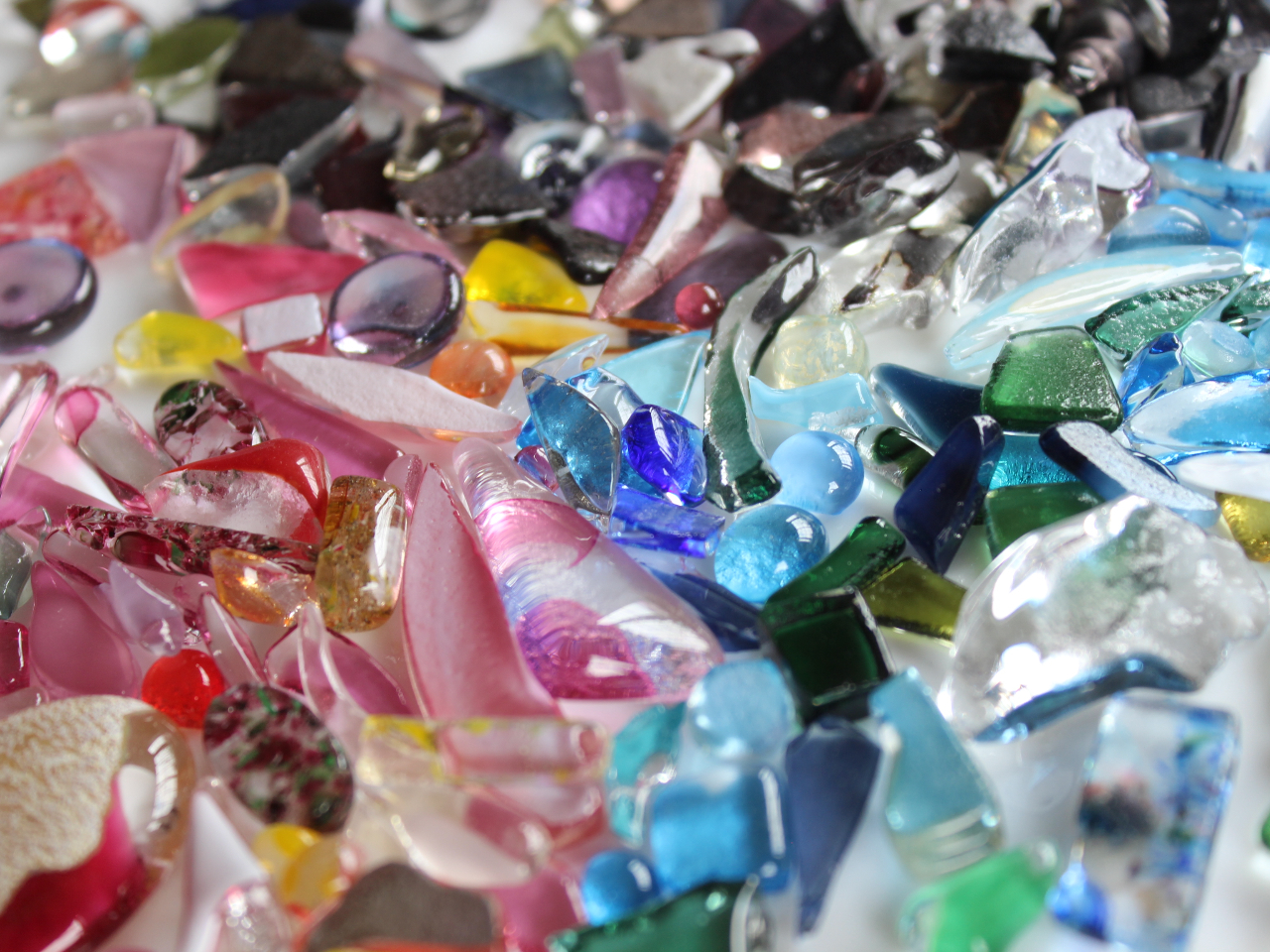 �K���X�̂����炽���B���ꌩ����e���V�����オ��܂��I