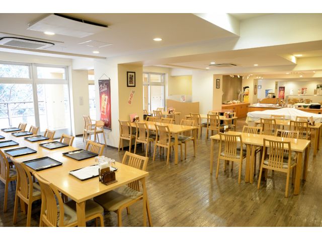 土日祝90分 大人気 ランチバイキング ソフトドリンク飲み放題付 約30種類が食べ放題の超お得プラン ファミリーにもカップルにもおススメ 広島市国民宿舎湯来ロッジ じゃらん遊び体験
